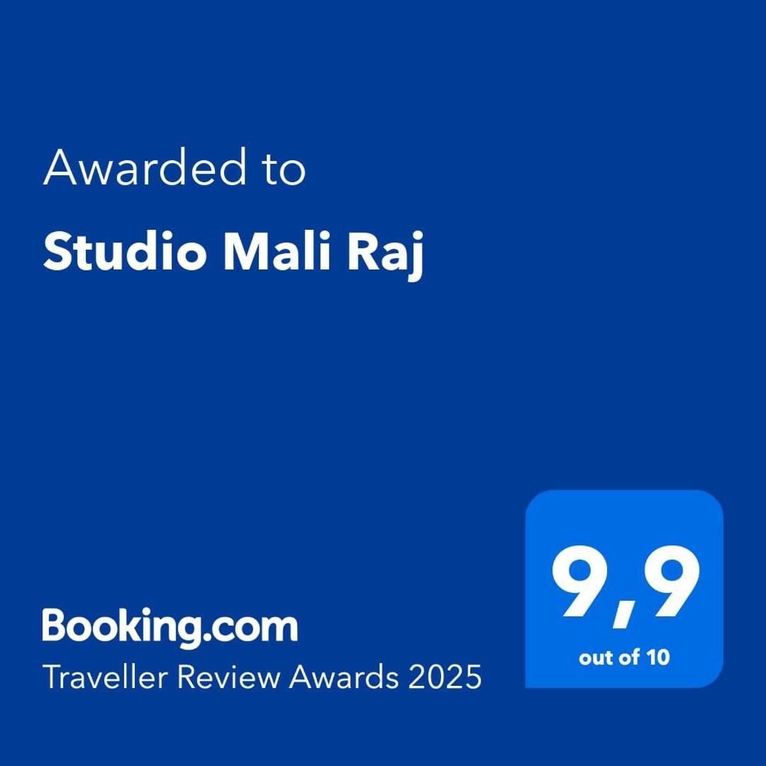 Studio Mali Raj Supetar Exterior foto